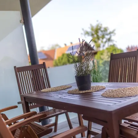 Lellemarine By Bltn Apartmán