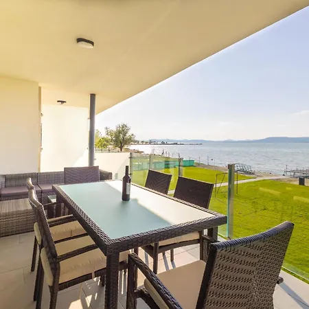 Lellemarine By Bltn Apartmán