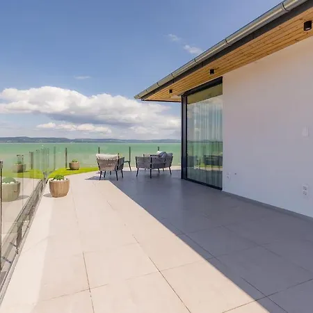 Apartmán Lellemarine By Bltn *